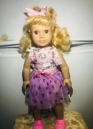 Лялька  гарна велика