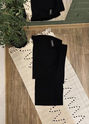 Новое платье в рубчик с обнаженным плечом от boohoo🌿