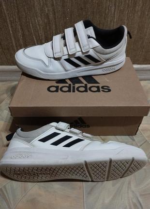 Кроссовки для мальчика adidas