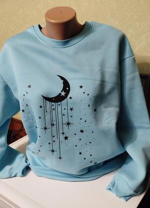 Свитшот нежно голубого цвета на флисе