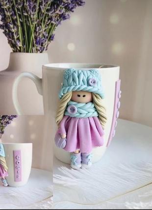 Чашка с декором из полимерной глины «модница»