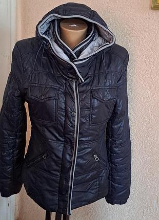 Шикарна куртка класичного крою