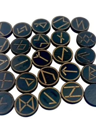 Руны "скандинавские" круглые, темные, 25 рун (d-3,1 см ,h-0,7 см) массив дерева