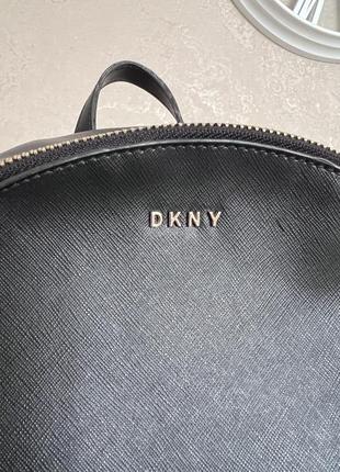 Рюкзак dkny женский цвет черный однотонный6 фото