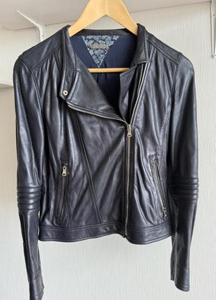 Кожаная куртка massimo dutti