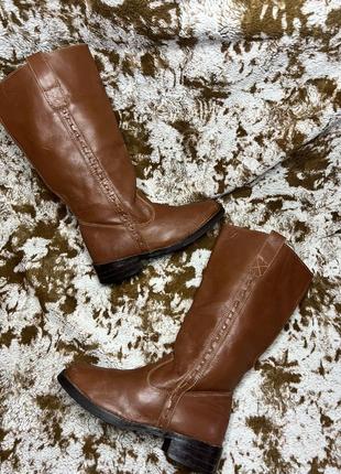 Кожаные сапоги