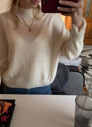 Светр українського бренду arjen