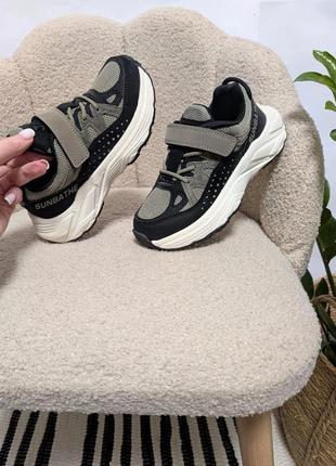 Кроссовки весенние 33-38 р