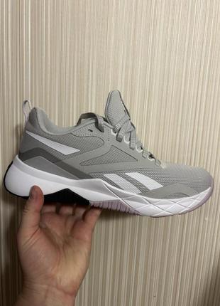Жіночі кросівки reebok оригінал 40 розмір