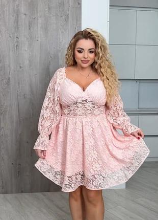 Платье из кружева