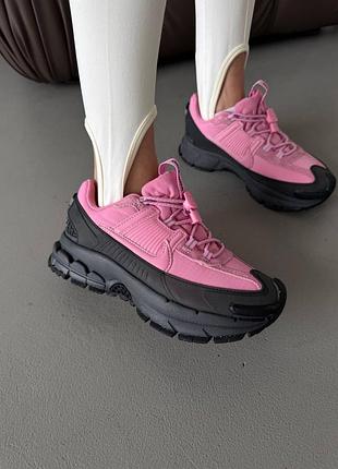 Женские кроссовки nike vomero roam black / pink