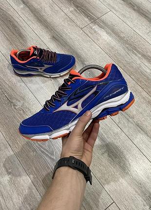 Женские кроссовки mizuno wave inspire 12 40.5 г.