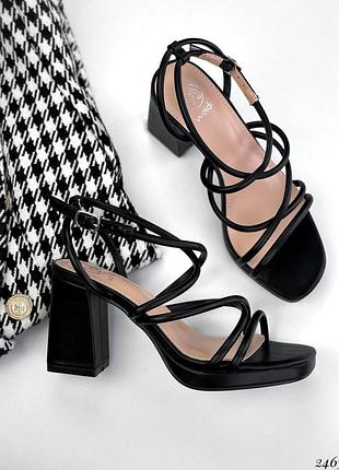 Босоножки женские