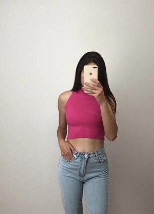 Короткий літній топ