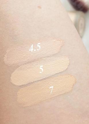 Світловідбивна тональна основа hourglass ambient soft glow foundation 5 light neutral3 фото