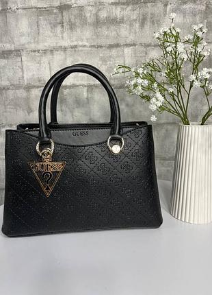 Женская сумка черного цвета guess