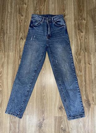 Джинси mom-fit stradivarius