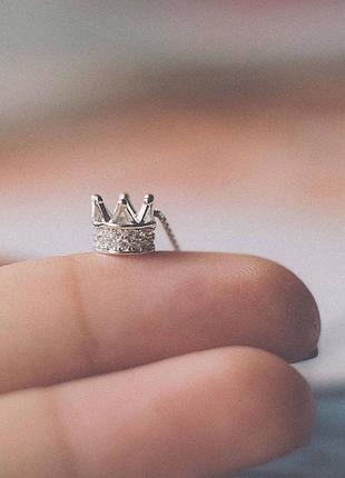 Тоненькая короткая цепочка с кулоном корона с камнями, серебряное покрытие 925 пробы, длина 40+5 см