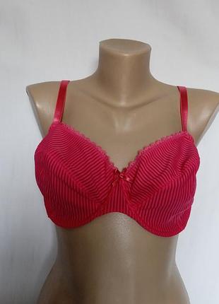 Бюстгальтер