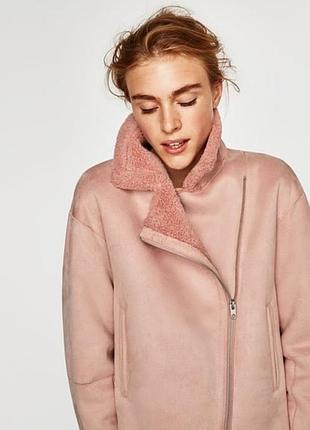 Zara укороченная дублёнка пудровый розовый цвет
