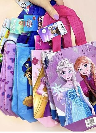 Прочные подарочные пакеты