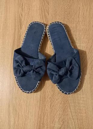 Шльопанці 36-й розмір