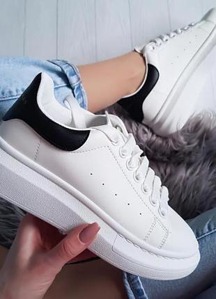 Кожаные белые кроссовки alexander mcqueen