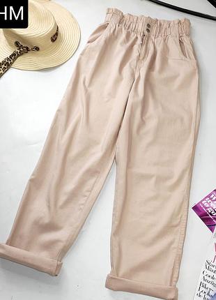 Брюки женские розового цвета с высокой посадкой прямого кроя от бренда hm 38/10