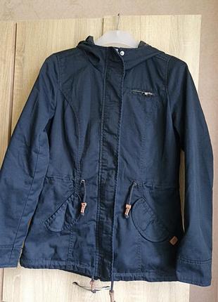 Ветровая женская