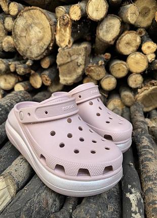 Женские кроксы краш в розовом цвете crocs classic crush1 фото
