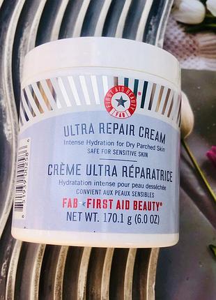 Зволожуючий крем first aid beauty