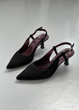 Шкіряні стильні босоніжки