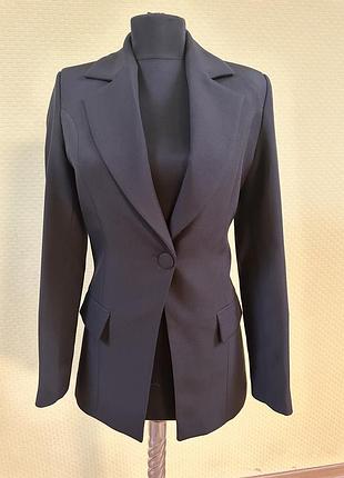 Піджак притулений тренд