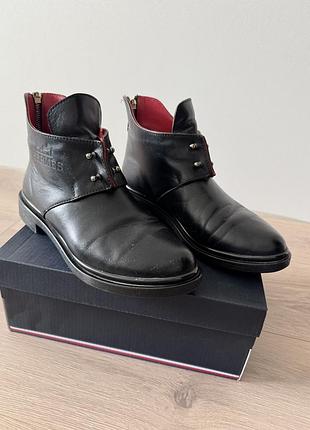 Жіночі стильні шкіряні демісезоні сапожки ботінки hermes