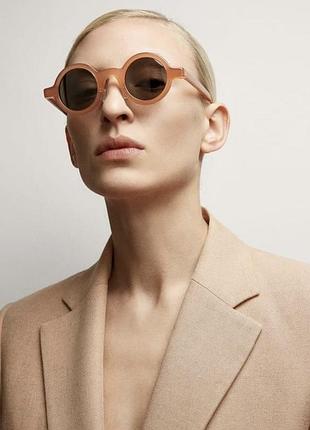 Сонцезахисні окуляри стиль та ефектні
