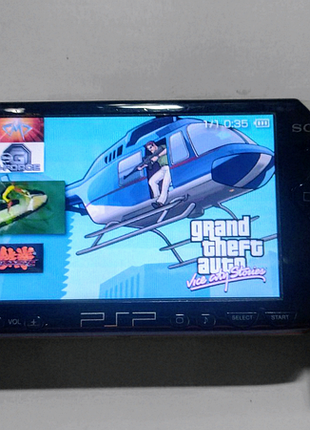 Портативная консоль sony ppsp 2008 с играми!