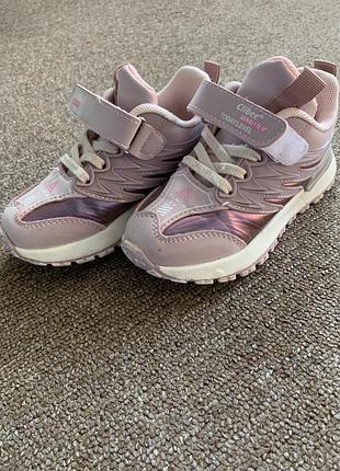 Кроссовки для девочки