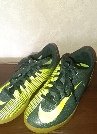 Футзалки nike mercurial