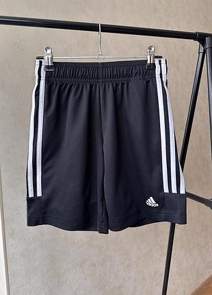 Шорти adidas 9-10 років