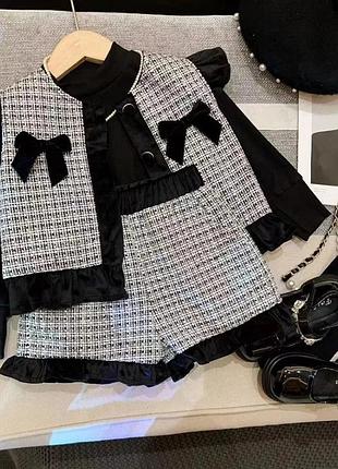 Классный костюмчик тройка для девочек