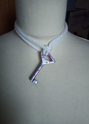 Чокер-підвіска хендмейд вінтаж текстиль метал ключ -креативне прикраса на шию бохо