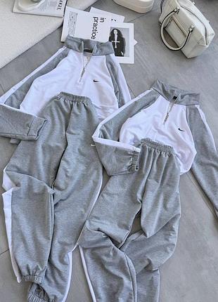 Парные весенние спортивные костюмы