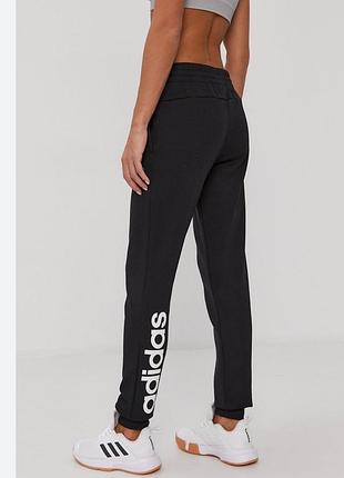 Спортивные штаны adidas xs
