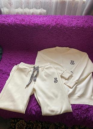 Спортивний костюм