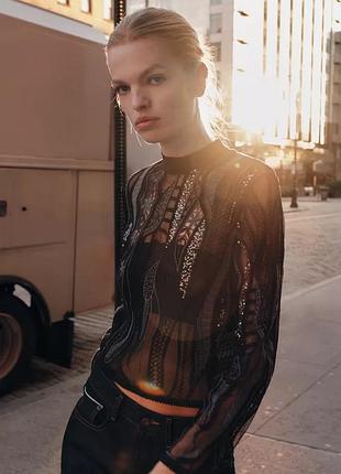 Zara zw collection невероятная блуза топ с вышивкой и пайетками