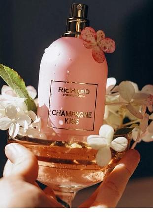 Парфумована вода champagne kiss
видом (разпив)