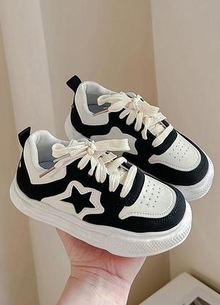 Мега стильные и удобные кроссовки 🌹