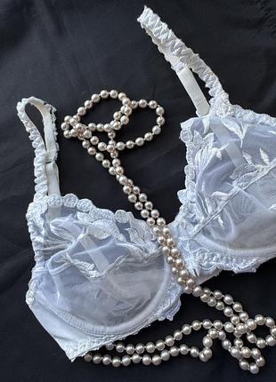 Белоснежный мягкий бюстгальтер без поролона, мягкий лиф