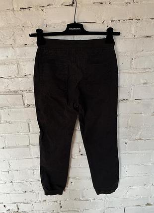 Штани чорні