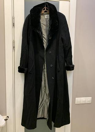 Женственное шикарное пальто из чистой шерсти с ангорой hucke